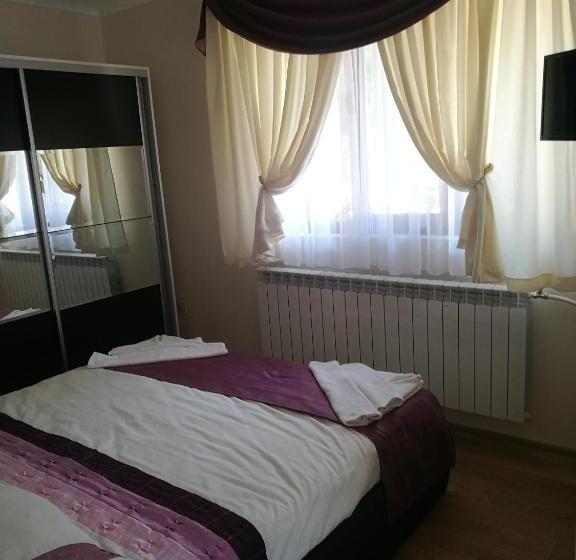פנסיון Guest House Detelina