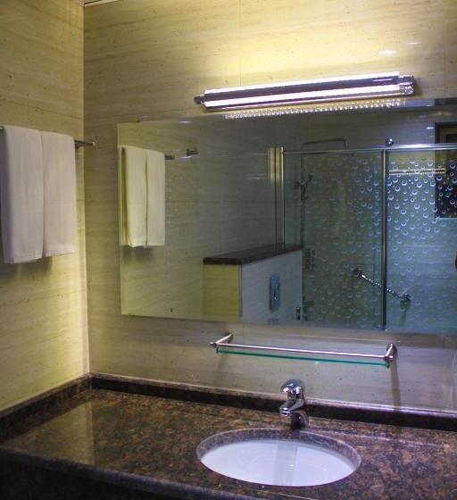 Qaser Al Sultan Hotel Suites
