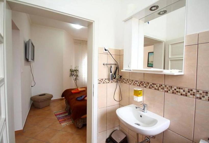 پانسیون 3 Platana