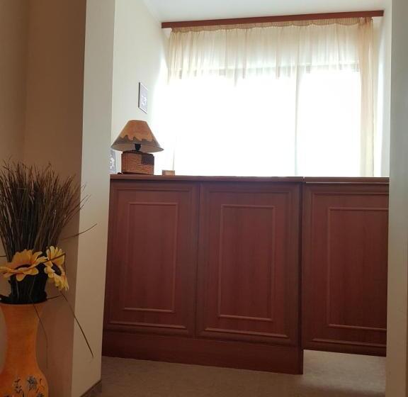 Пансион Guest House Markovi Aheloy