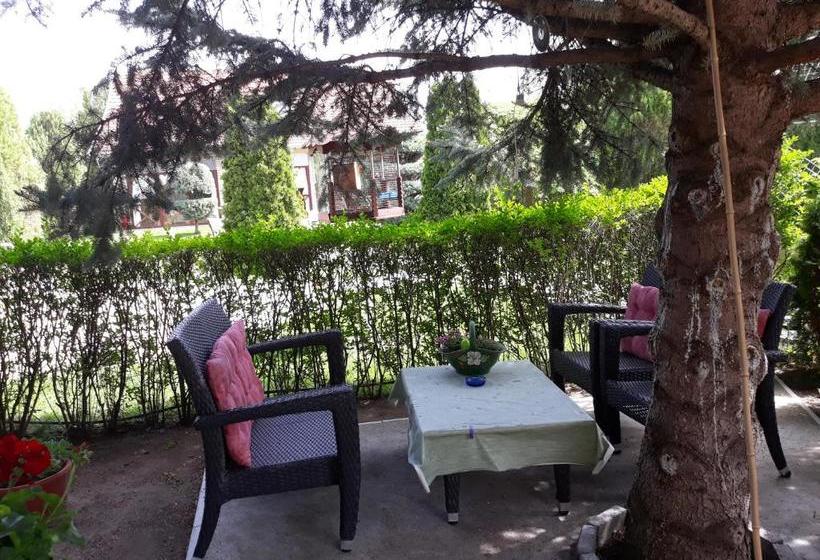 پانسیون Apartman I Sobe Nikolas