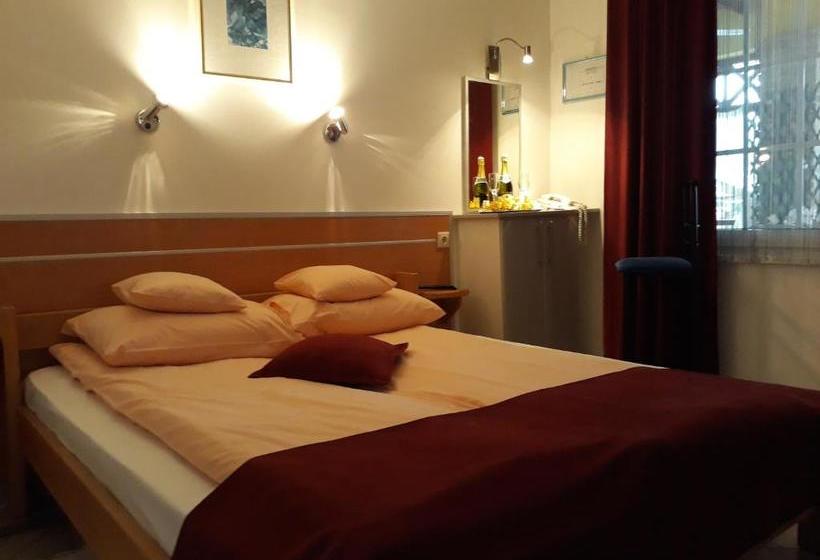 پانسیون Apartman I Sobe Nikolas