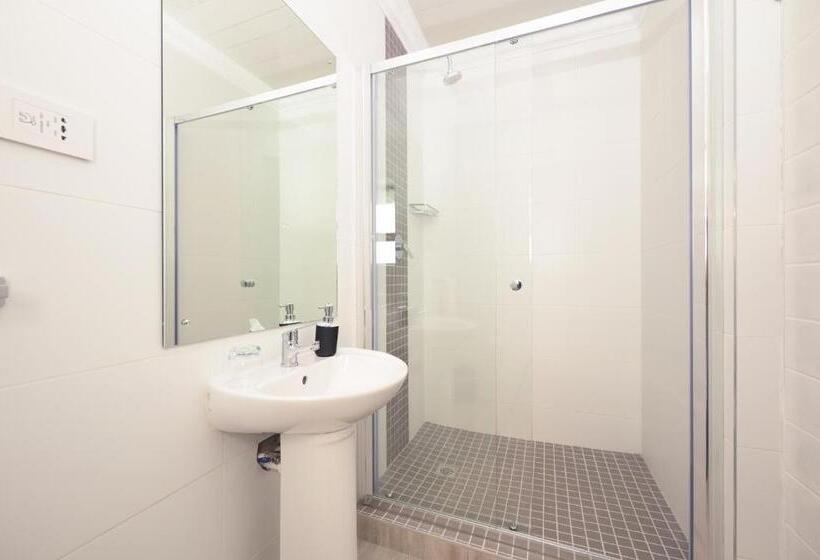 پانسیون King Guest Lodge