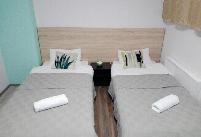 پانسیون Sleep&go Guest House