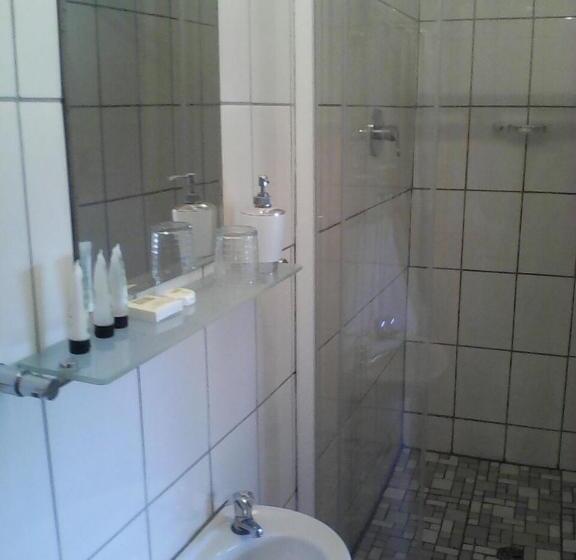 ペンション Aliwal Villa Guest Lodge