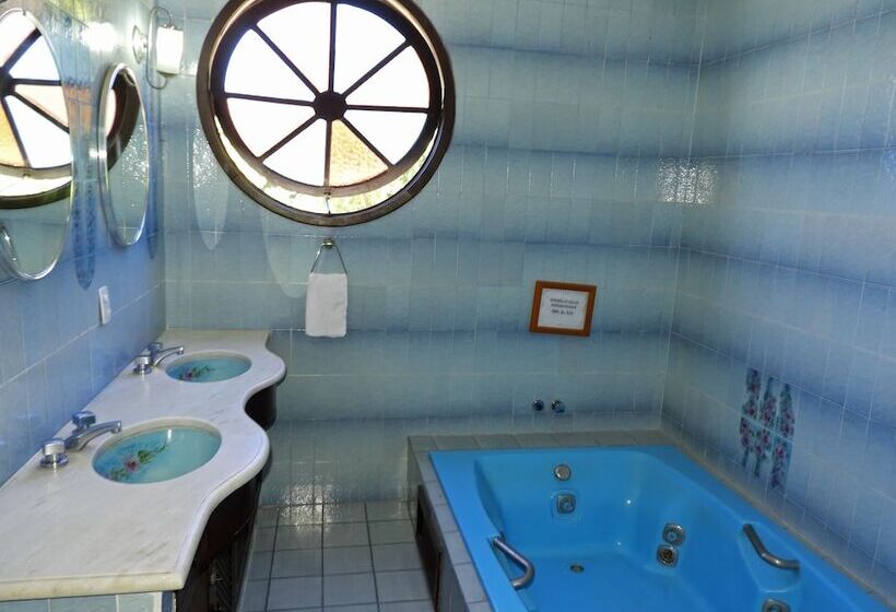 پانسیون Pousada Edelweiss