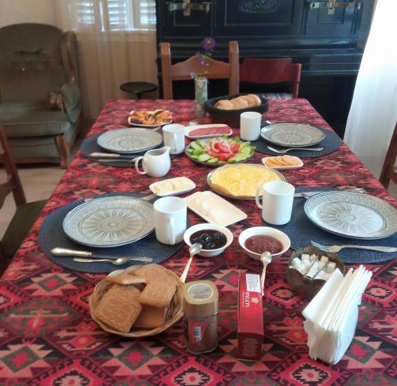 پانسیون White Hotel Guesthouse