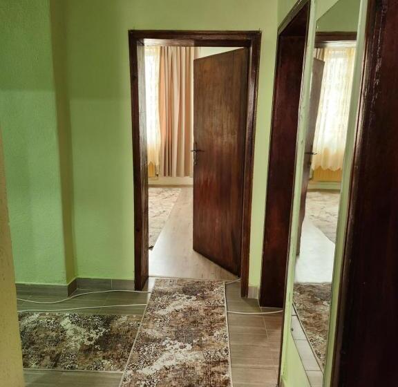 پانسیون Apartment Lachevi