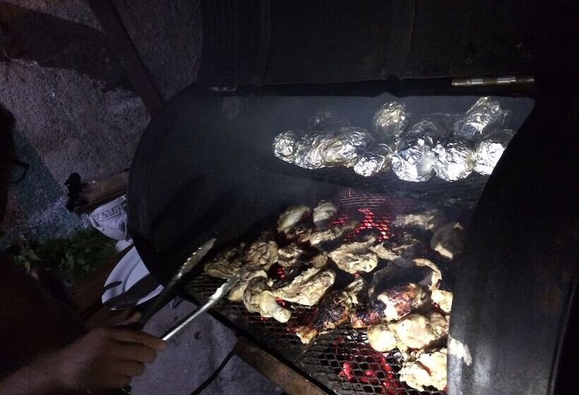 بنسيون Mobay Kotch   Hostel