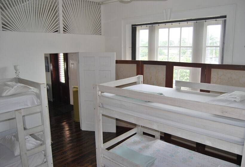 بنسيون Mobay Kotch   Hostel