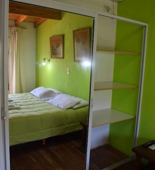 호스텔 Estancia Santa Leocadia