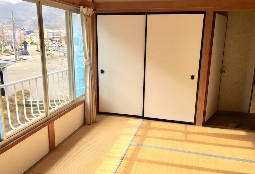 بنسيون Guest House Itokawa