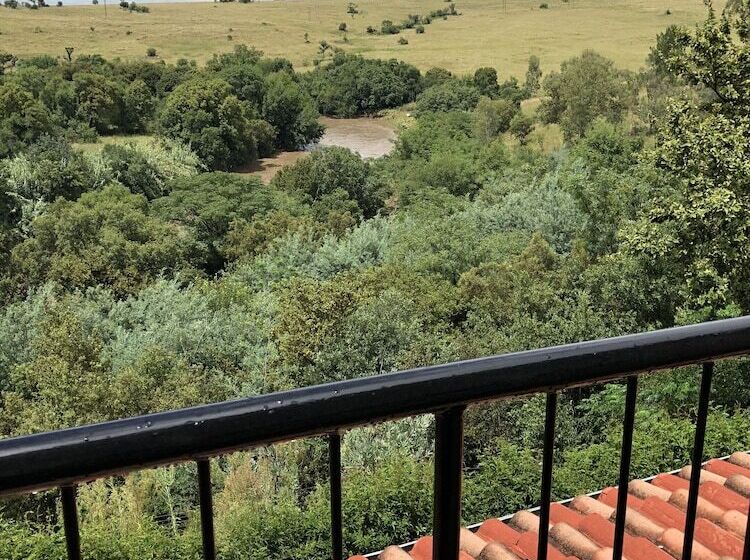 پانسیون Hills And Dales Accommodation