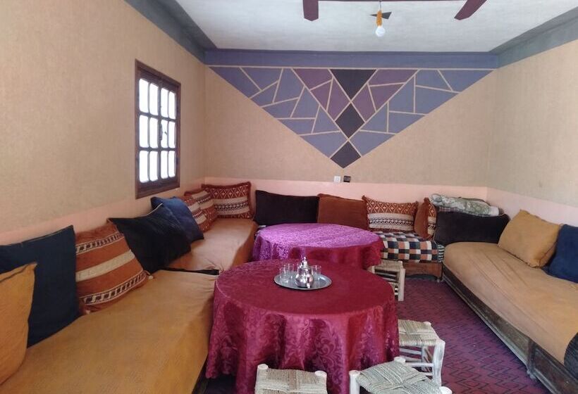 پانسیون Tanssi House