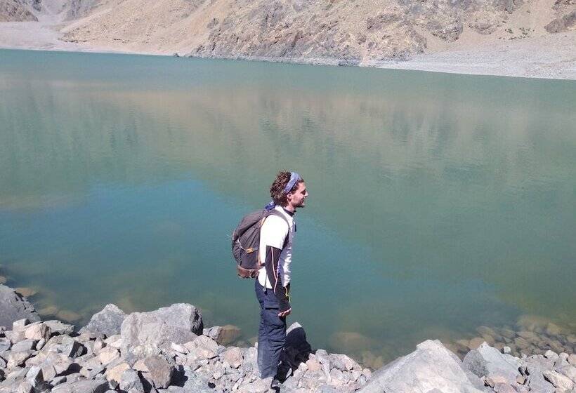 پانسیون Tanssi House