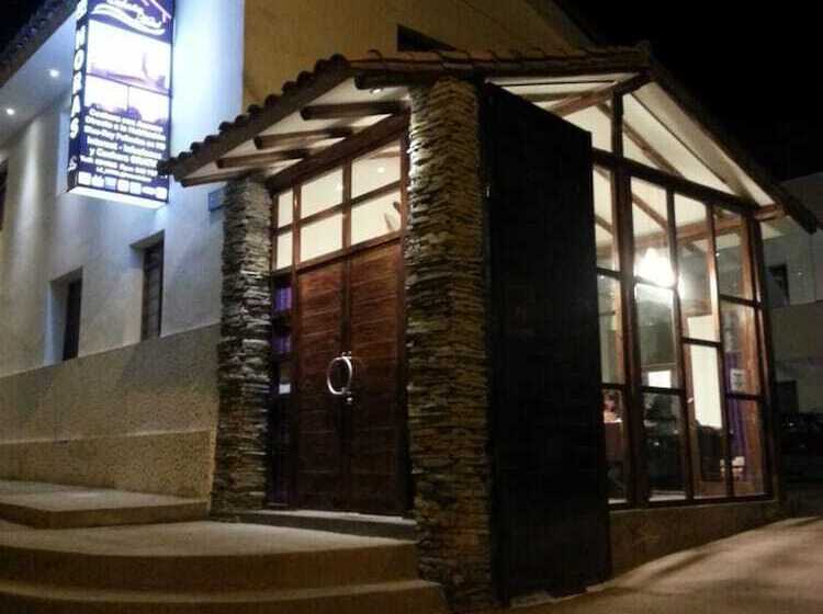هاستل La Cabaña