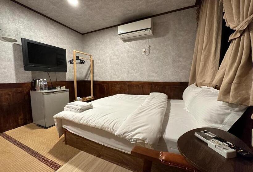 هاستل Ming Ren Hotspring