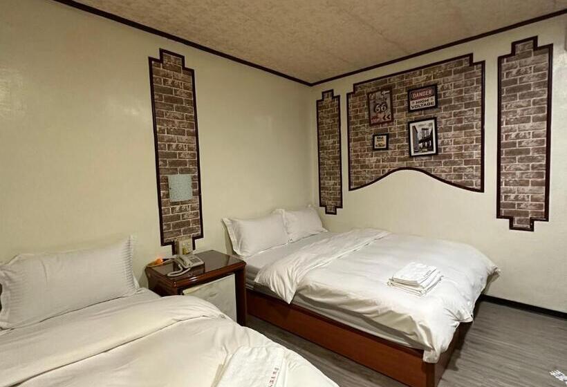 هاستل Ming Ren Hotspring