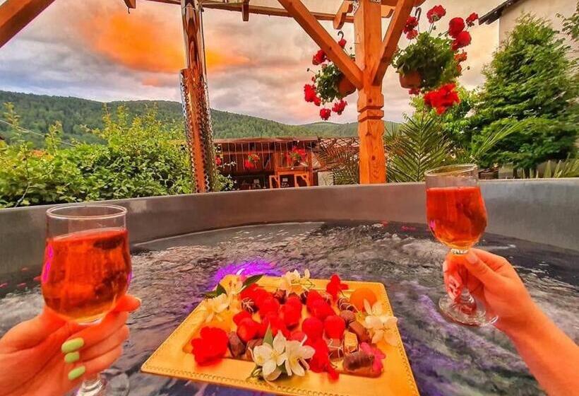 پانسیون Amandra Chalet