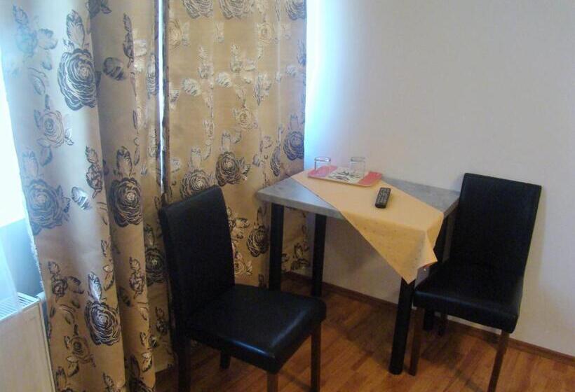 پانسیون Guest House Andrei
