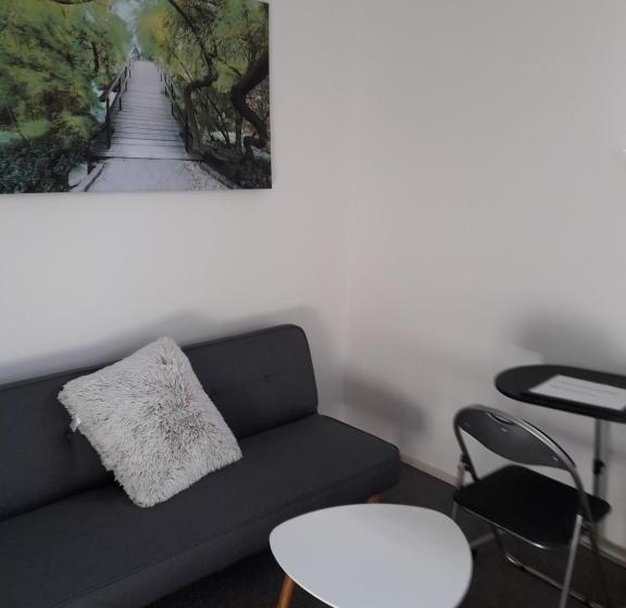 پانسیون Penzion A Restaurace U Strnada