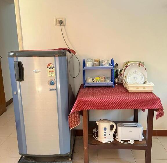 پانسیون Skyview Villa