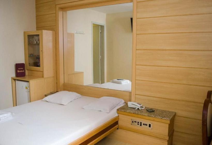 هتل Hostal