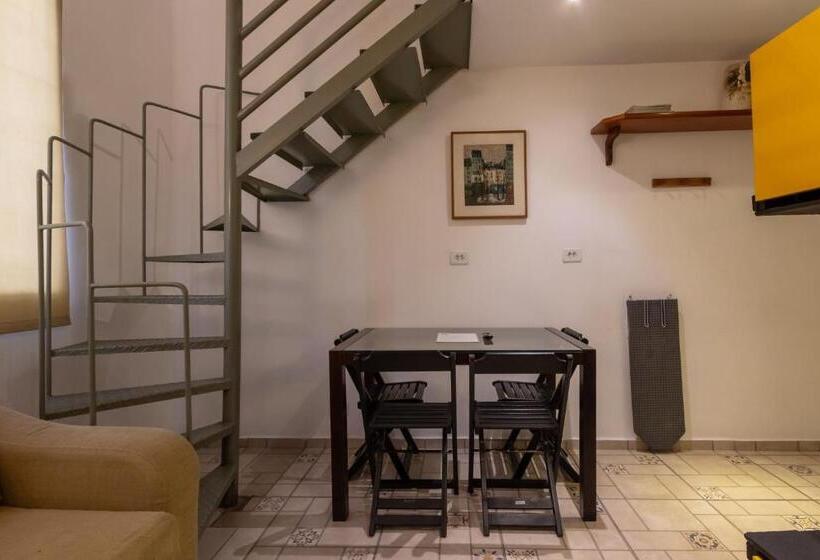 Bh Studios Hotel Brás