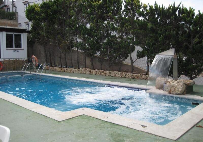 בית מלון כפרי Hostal La Cigüeña