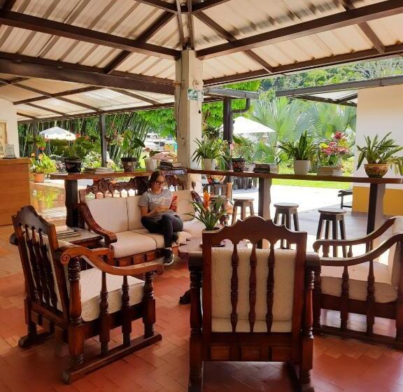 پانسیون Campestre El Triunfo