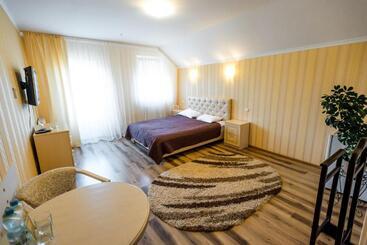 پانسیون Guest House Shale