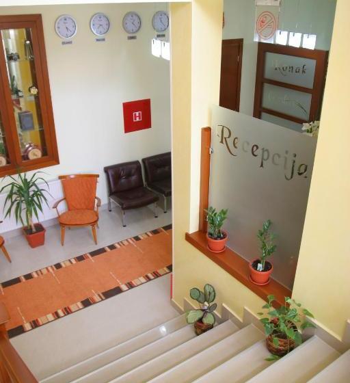 هاستل Konak Požarevac