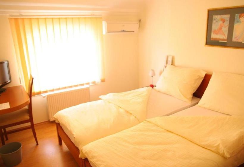 هاستل Konak Požarevac