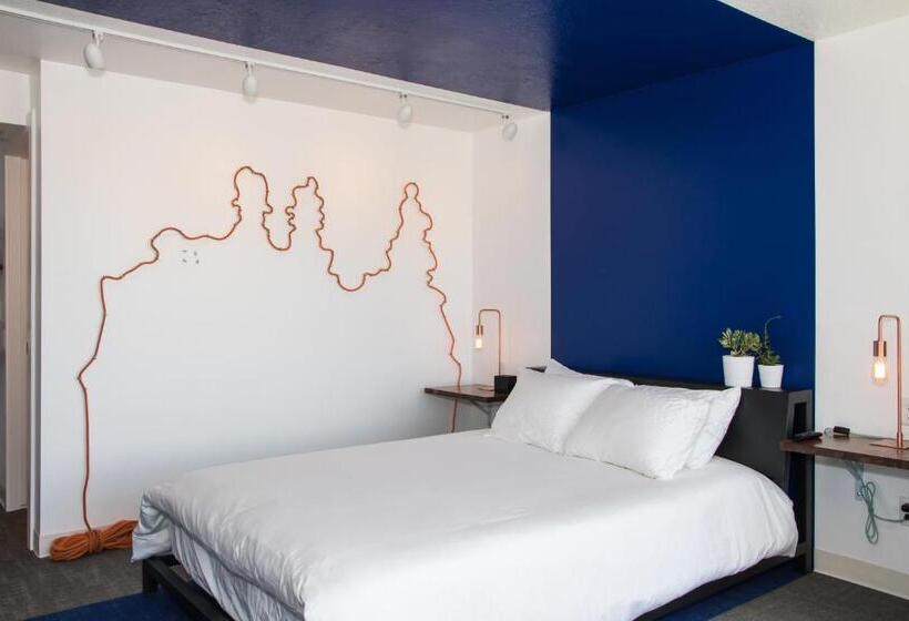 הוסטל Skyfall Guestrooms
