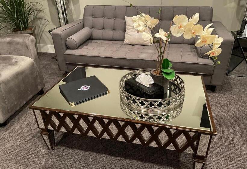 旅馆 Culpeper Center Suites