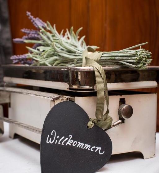 ユースホステル Gasthaus Zur Waldschenke