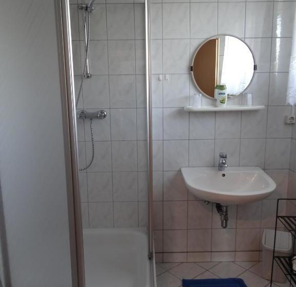 ユースホステル Gasthaus Zur Waldschenke