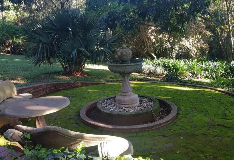 פנסיון Pecan Farm Guesthouse