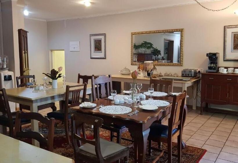 פנסיון Pecan Farm Guesthouse