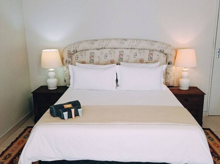 פנסיון Pecan Farm Guesthouse