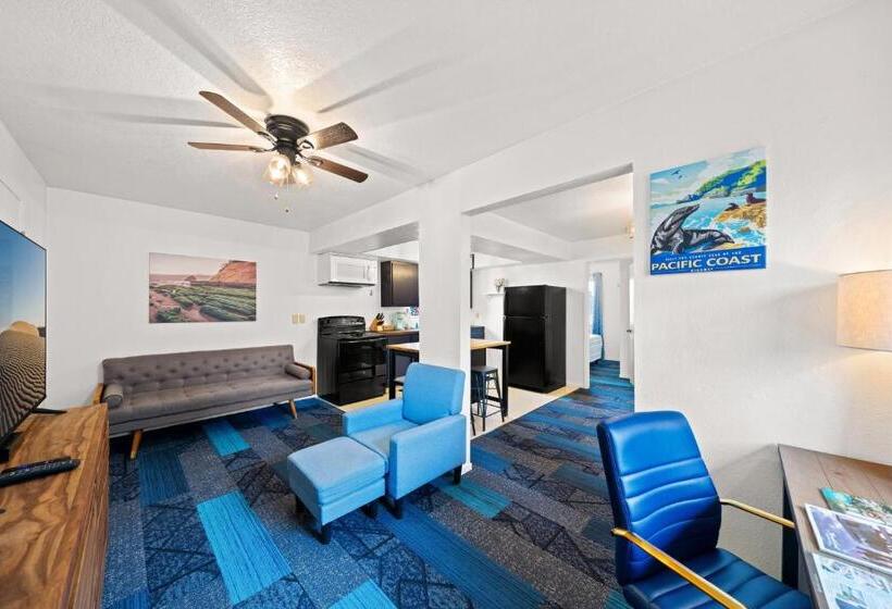 호스텔 Surf & Sand Inn