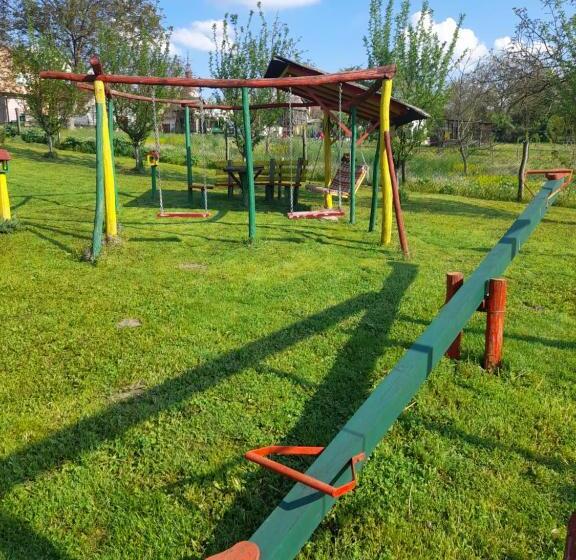 پانسیون Kucerak Kod Bobe Vrdnik