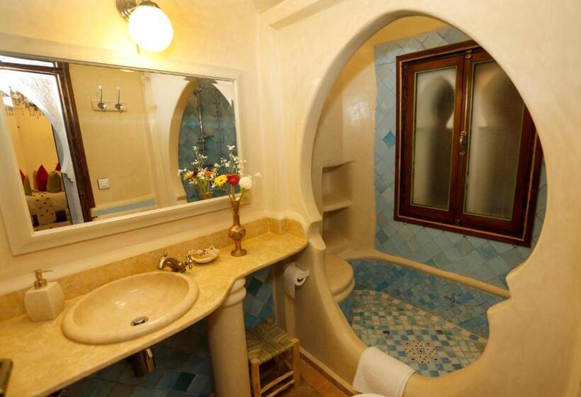 پانسیون Riad Cherifa