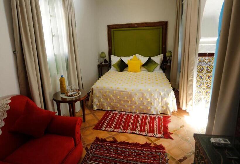 پانسیون Riad Cherifa