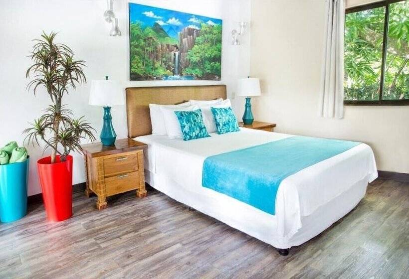 Tico Tico Villas   Adult Only