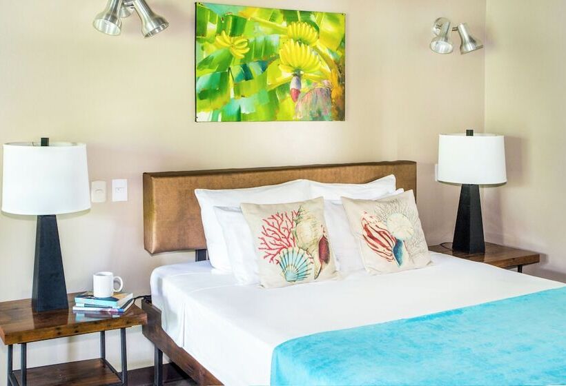 Tico Tico Villas   Adult Only
