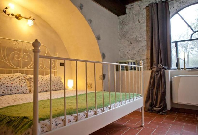 Отель Castello Oldofredi