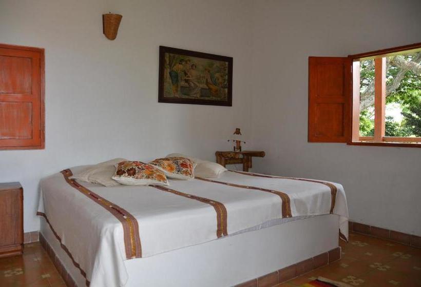 هتل Hacienda El Samán