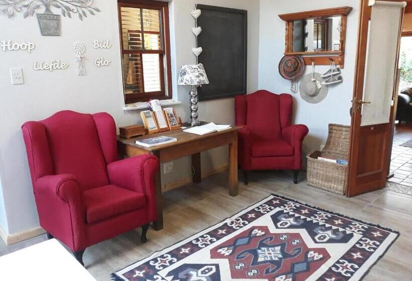 פנסיון Aviento Guesthouse