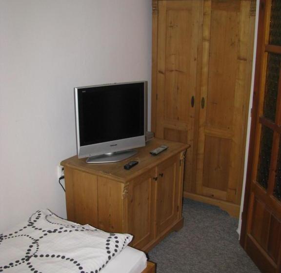 پانسیون Penzion 102